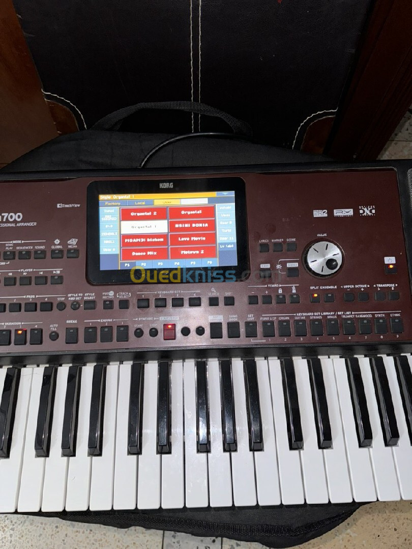 Korg p700