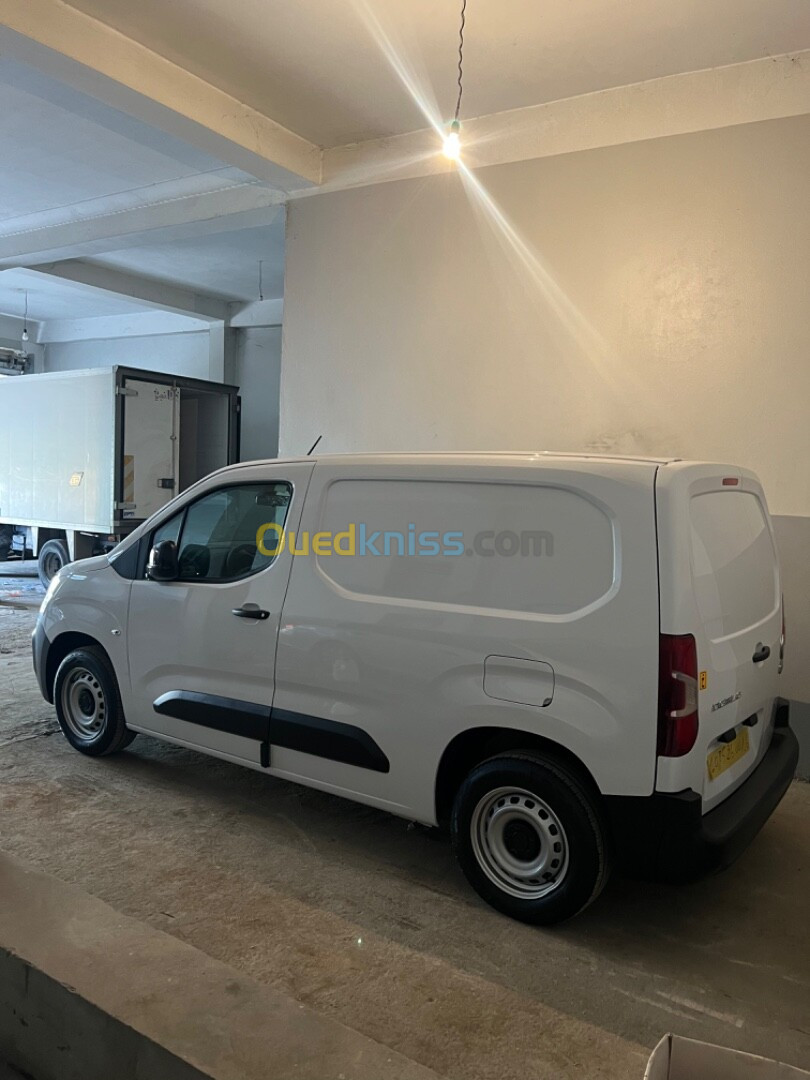 Fiat Professional Doblo 2024 Italien