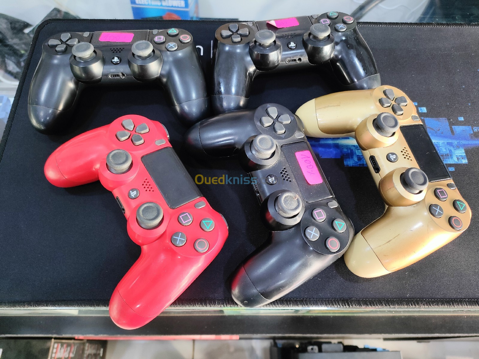 Manette ps4 v2 original très bonne occasion 