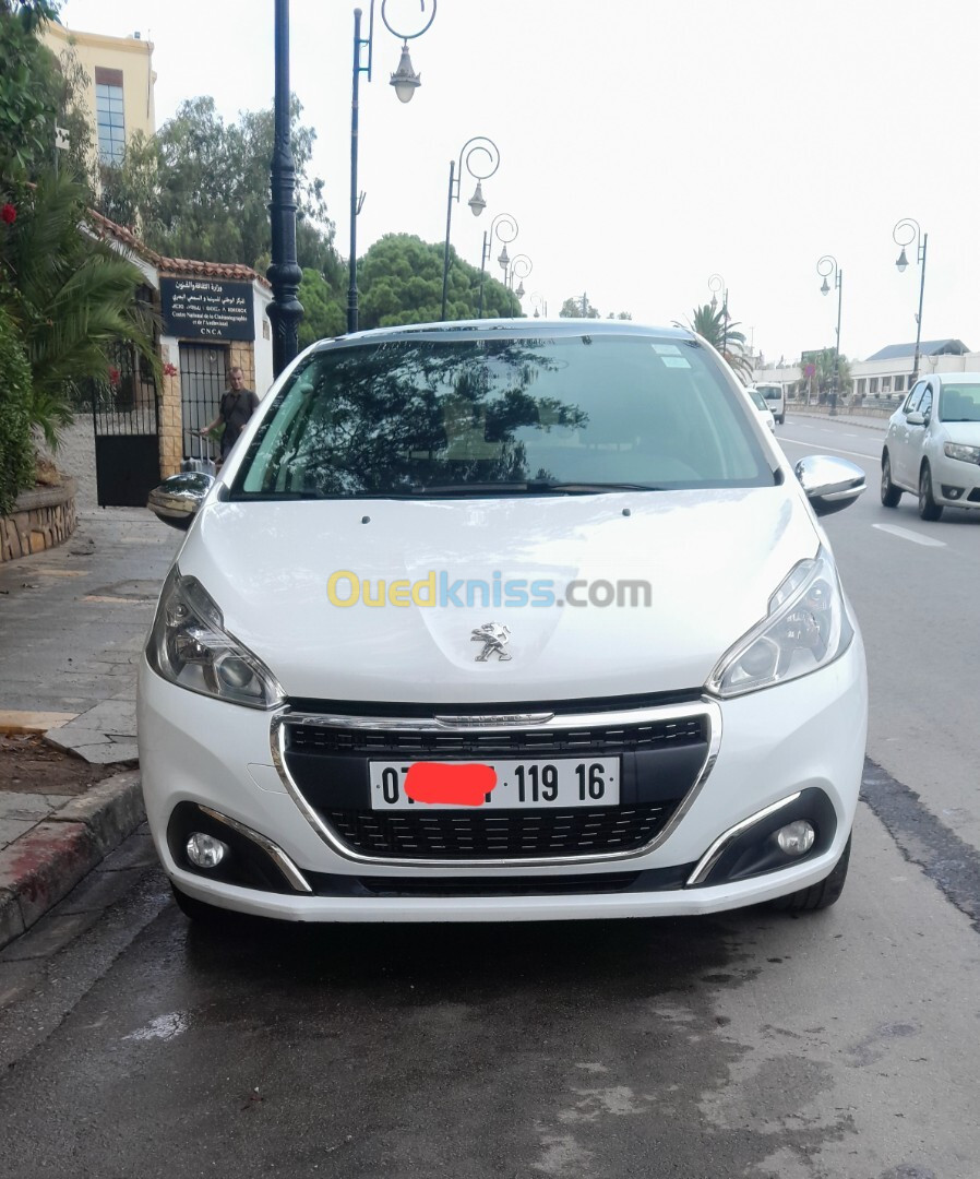 Peugeot 208 2019 Allure Facelift