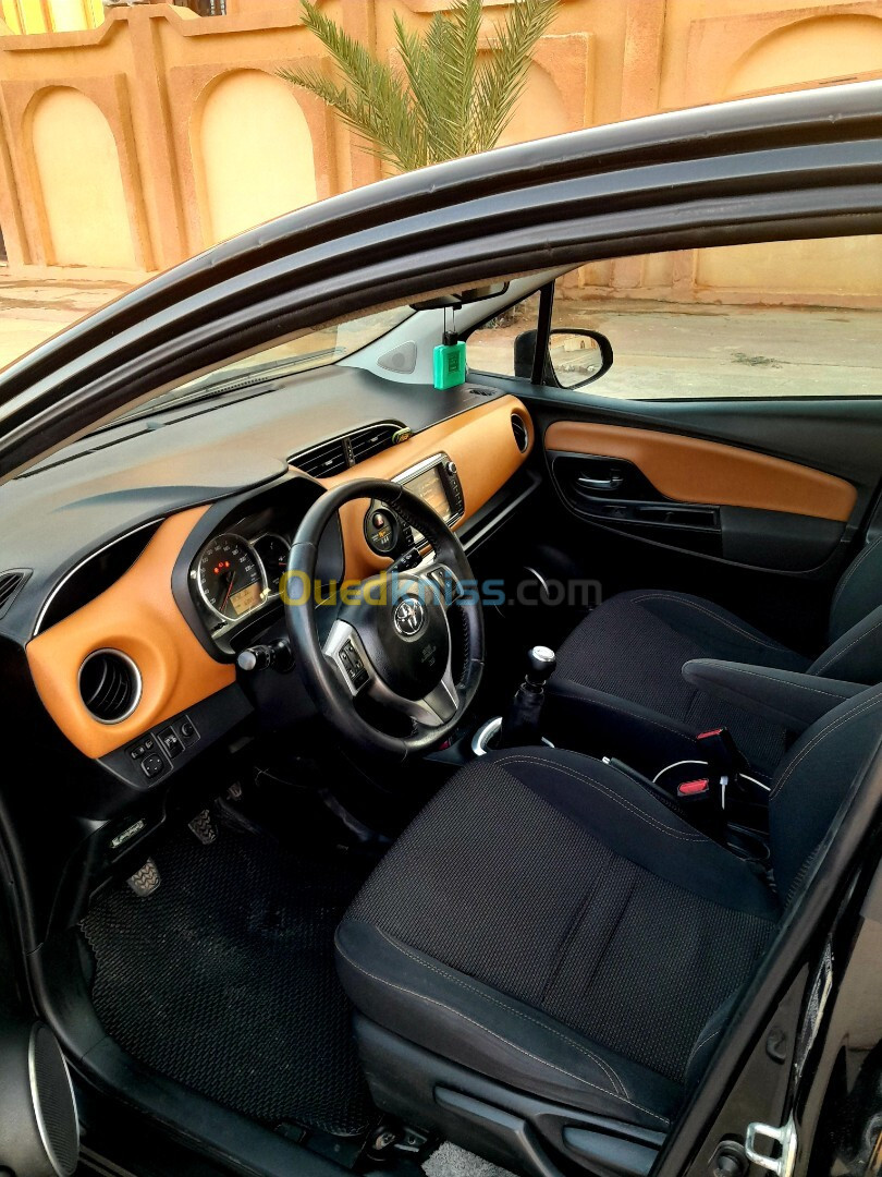 Toyota Yaris 2015 Touch