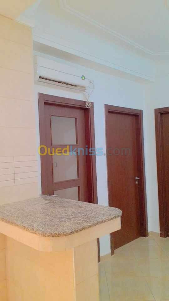 Location vacances Appartement F3 Mostaganem Mostaganem