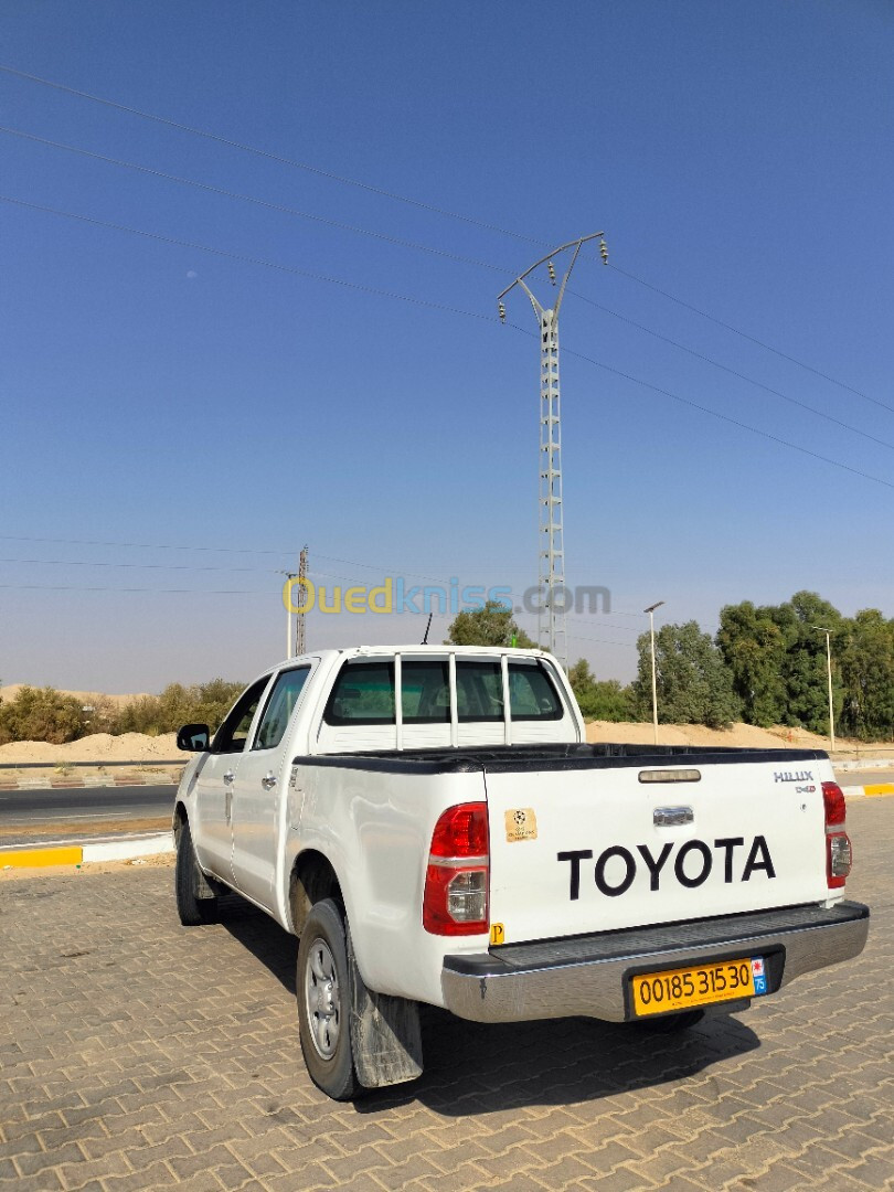 Toyota Hilux 2015 LEGEND DC 4x4