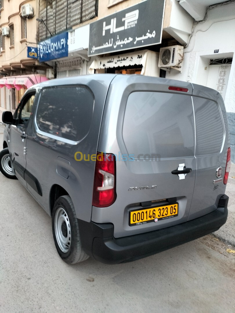 Fiat Doblo 2023 Italian