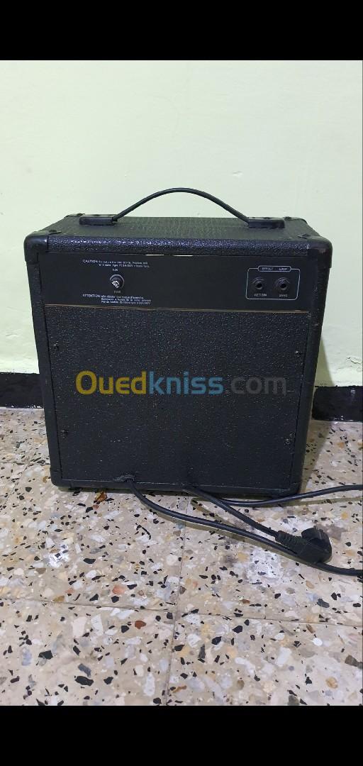 Ampli De Guitare - BST 20W