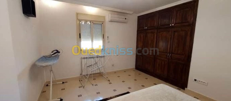 Location Appartement F4 Alger Hydra