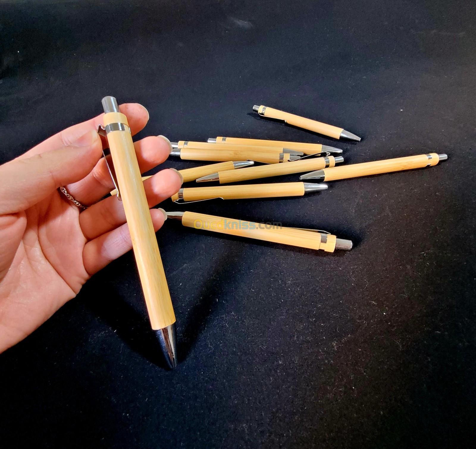 STYLO ET SA BOITE PERSONNALISES    قلم محفور بطريقة شخصية + علبته الأنيقة 
