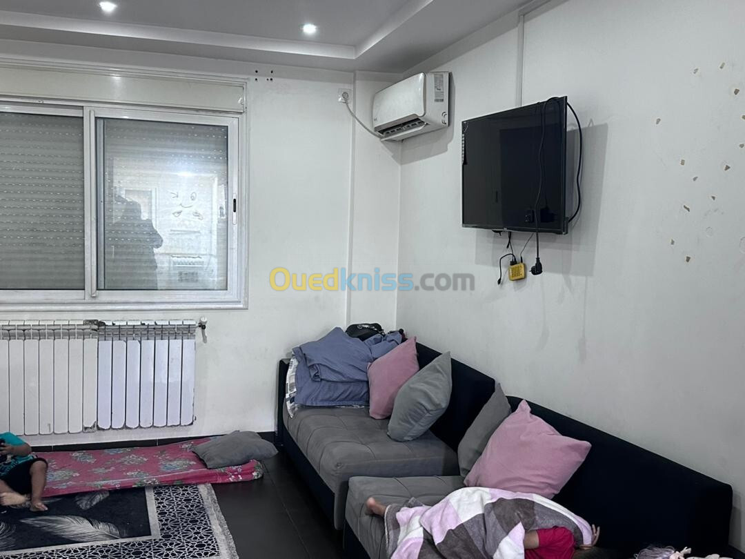 Location vacances Appartement F3 Alger Bordj el bahri