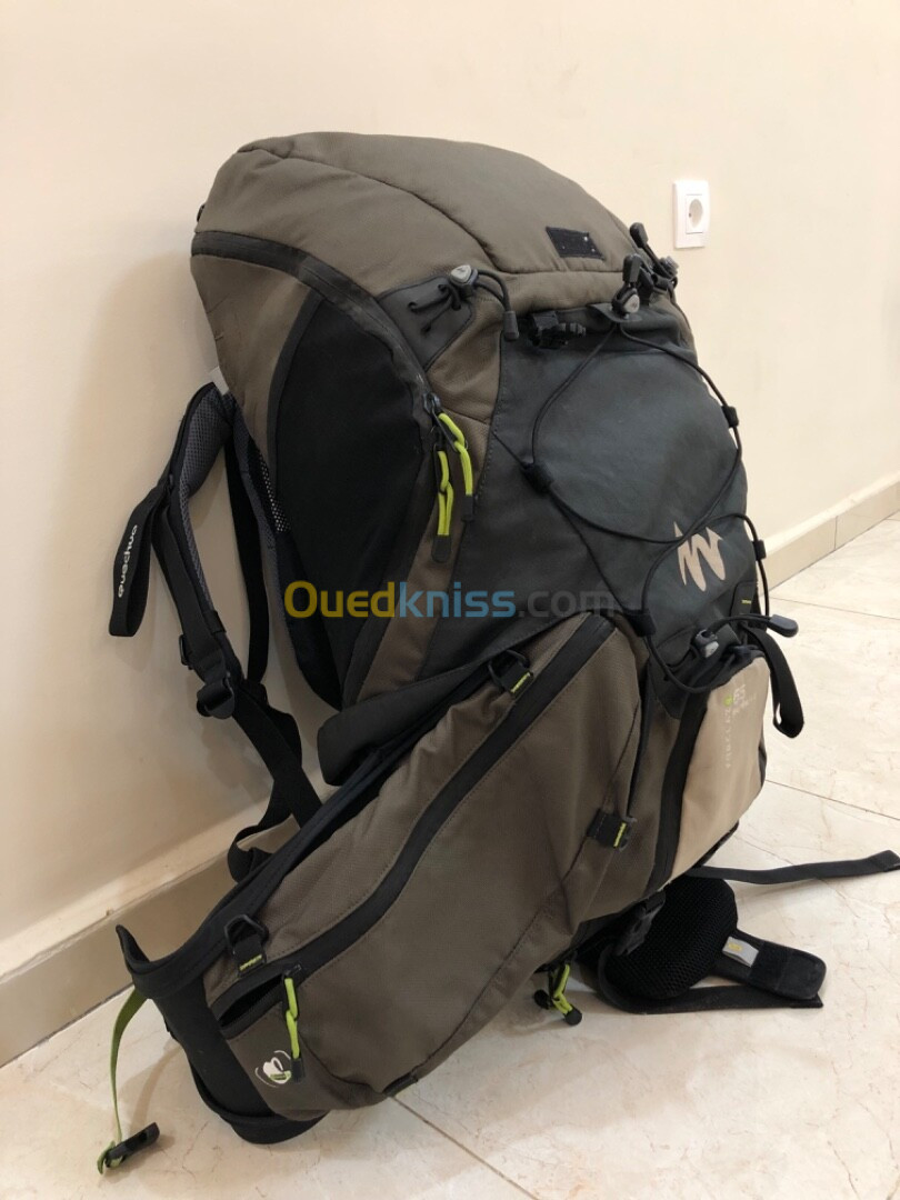 Sac à dos trekking 65 L