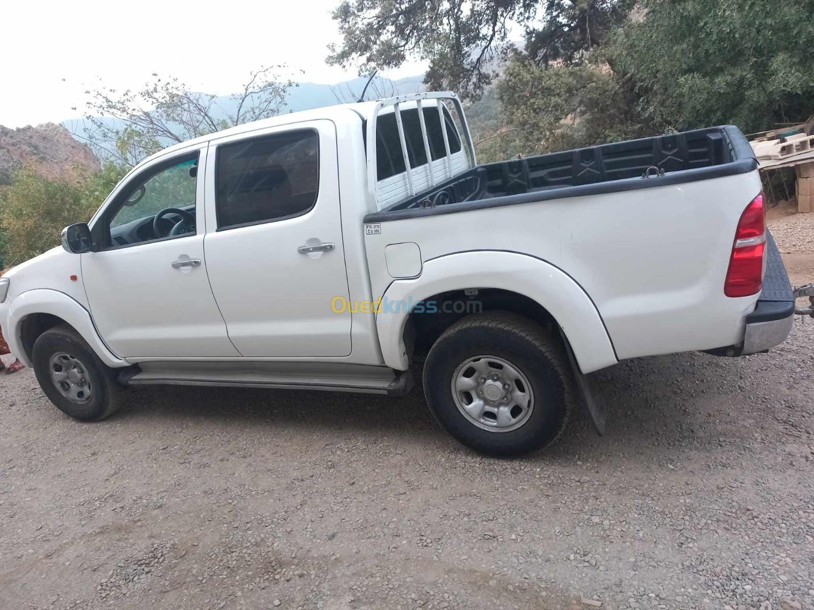 Toyota Hilux 2015 LEGEND DC 4x4