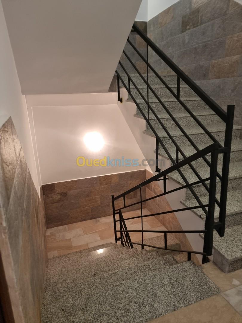 Location Appartement F4 Alger Draria