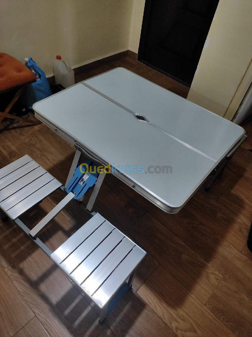 Table pliable aluminium. 