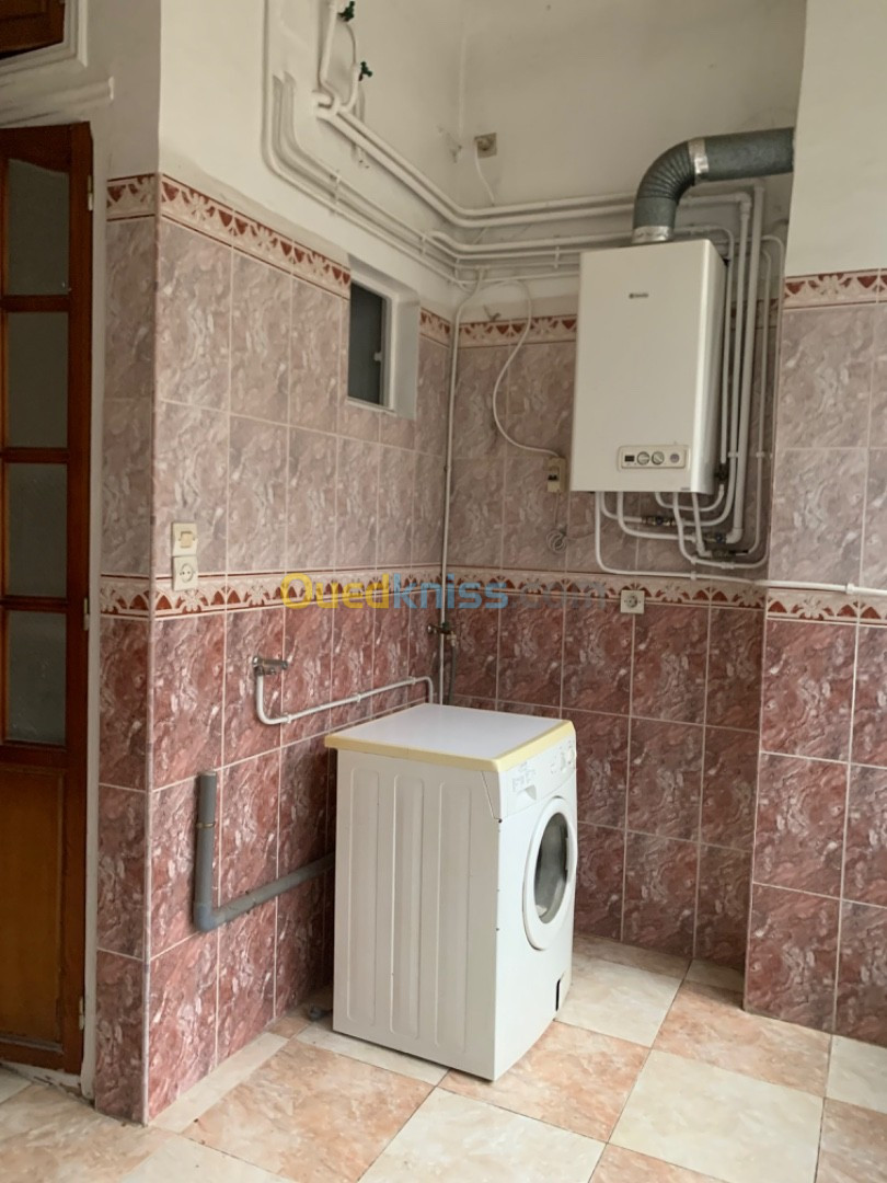 Location Appartement F4 Constantine Constantine