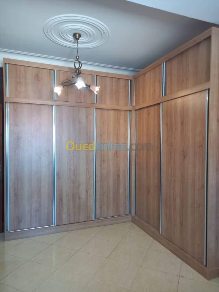 Dressing armoire et placard sur mesure coulissante