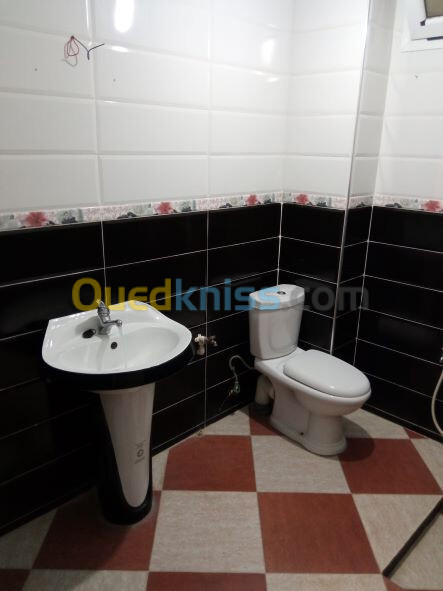 Location Niveau De Villa F2 Guelma Guelma