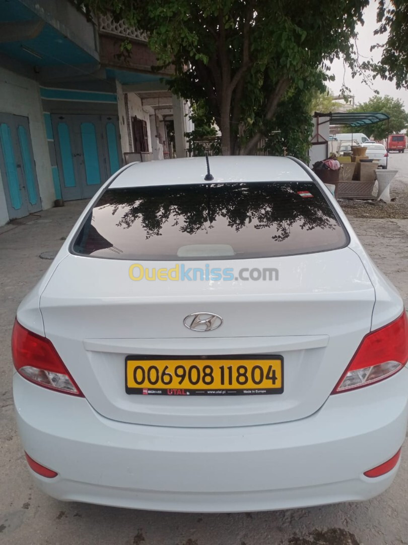 Hyundai Accent RB  4 portes 2018 Accent RB  4 portes