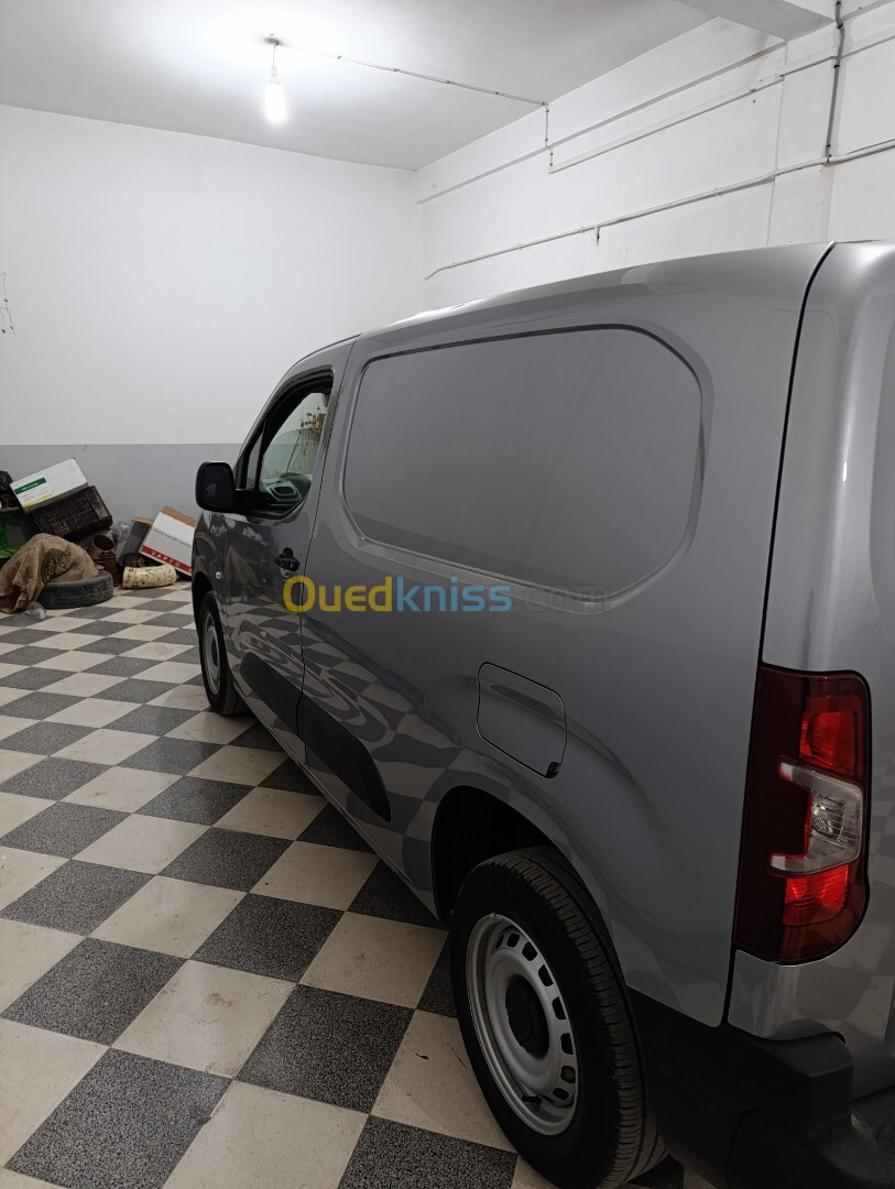 Fiat Doblo 2024 Dz