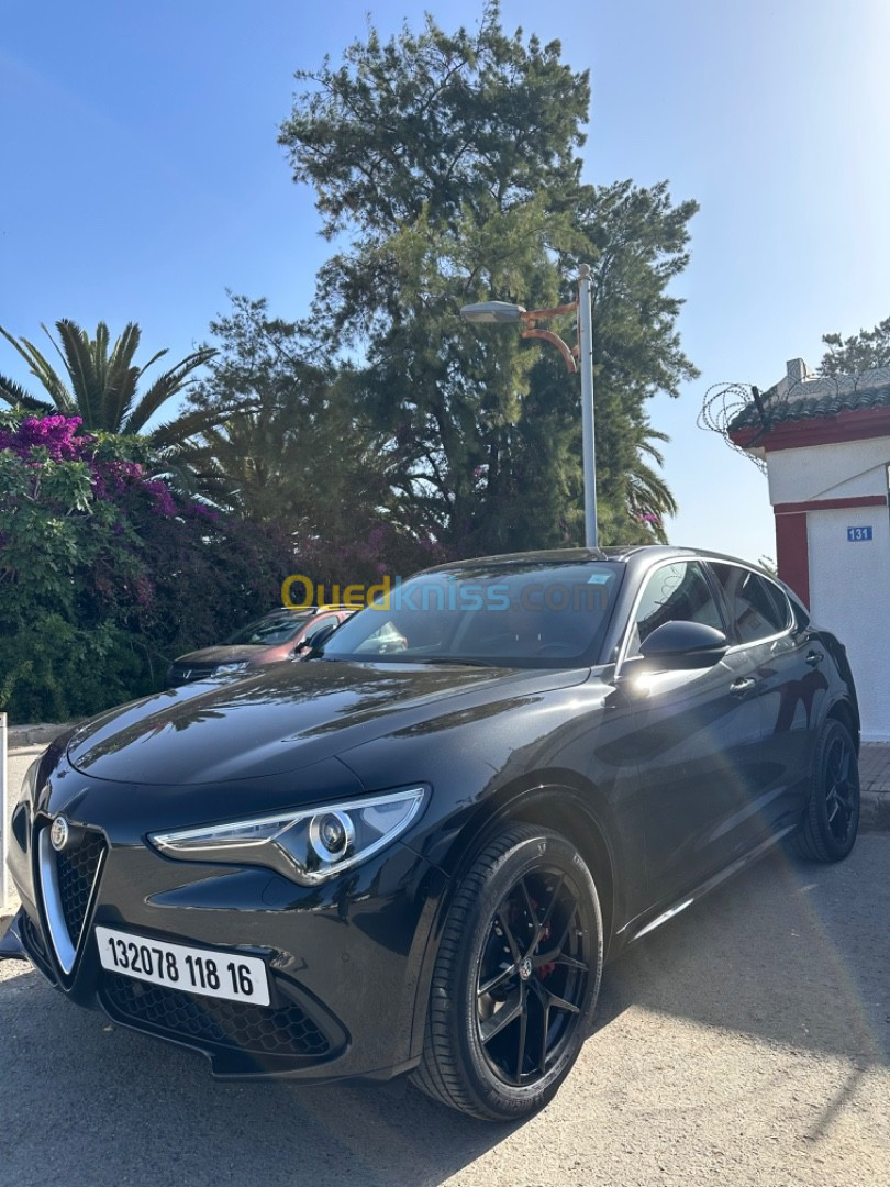 Alfa Romeo stelvio 2018 la tout