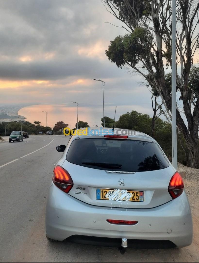 Peugeot 208 2015 Allure Facelift