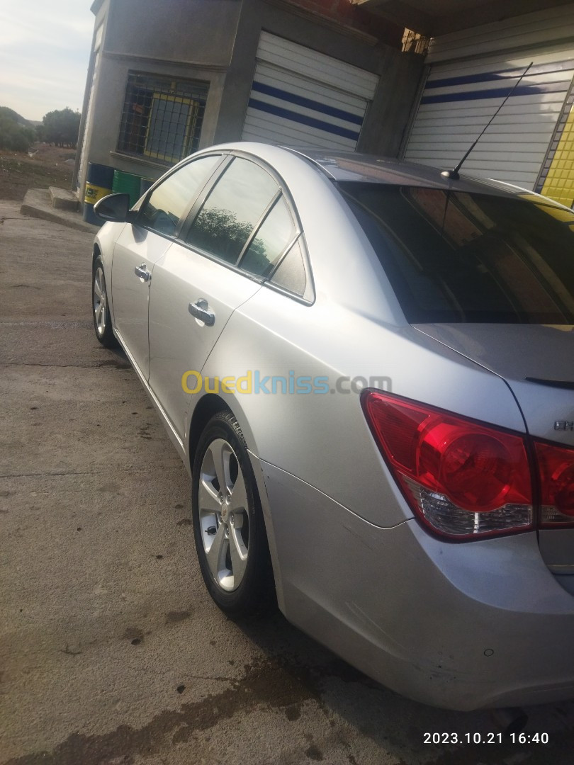 Chevrolet Cruze 2012 LT