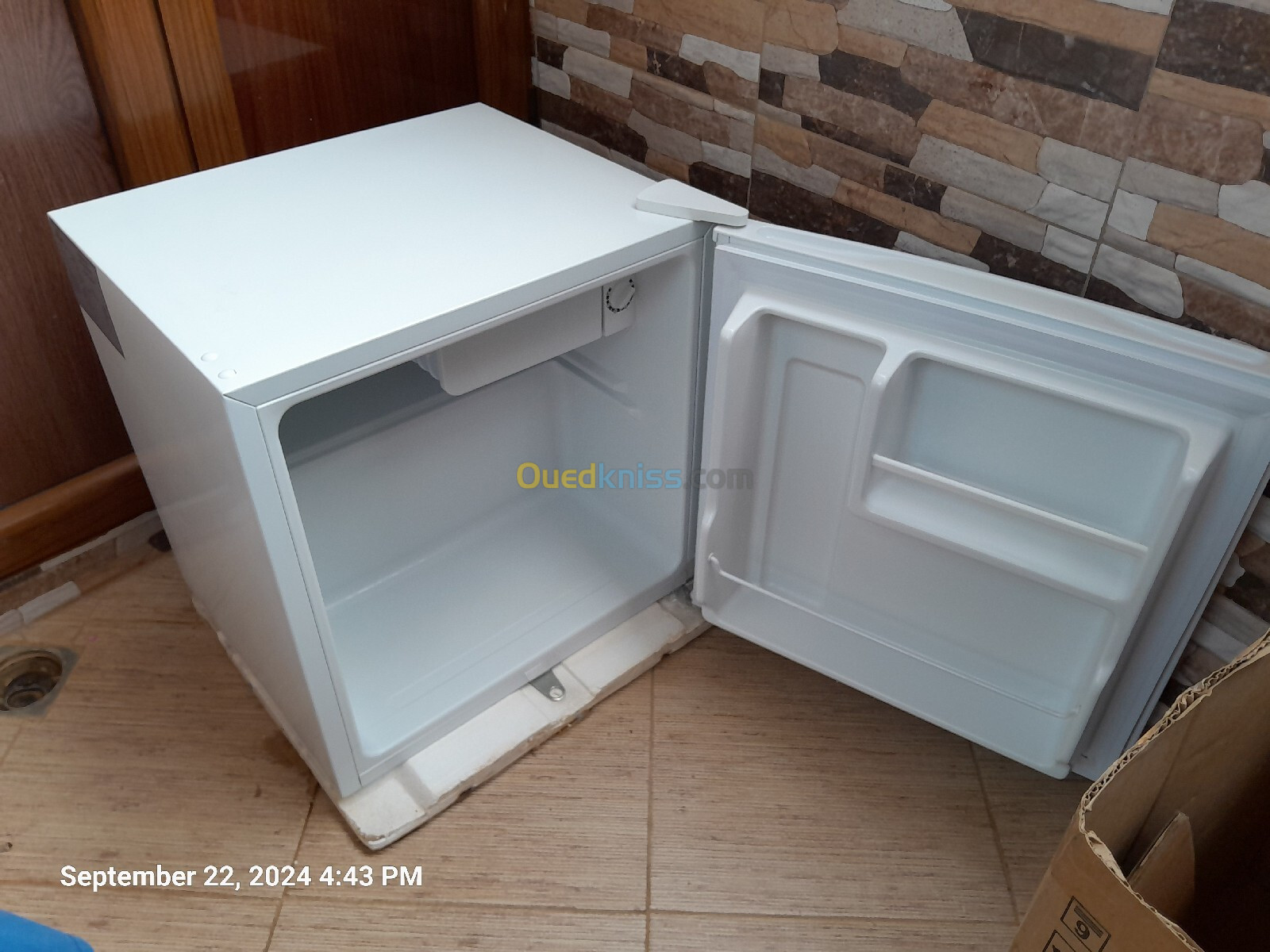 Réfrigérateur Minibar RAYLAN RMBD-65 W