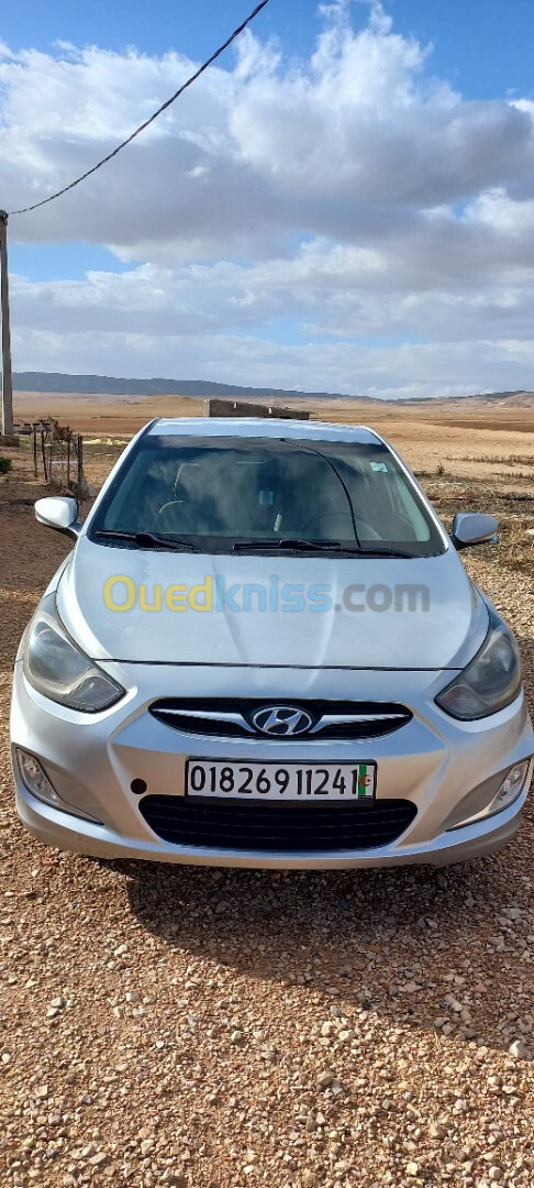 Hyundai Accent RB  4 portes 2012 جديد