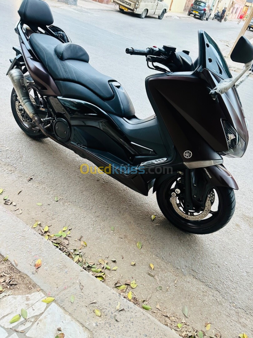 Yamaha Tmax 2014