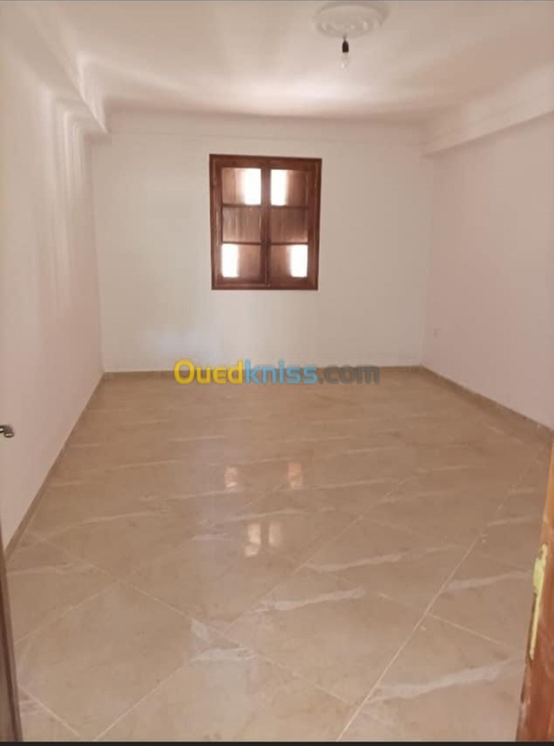 Location Appartement F4 Constantine Constantine