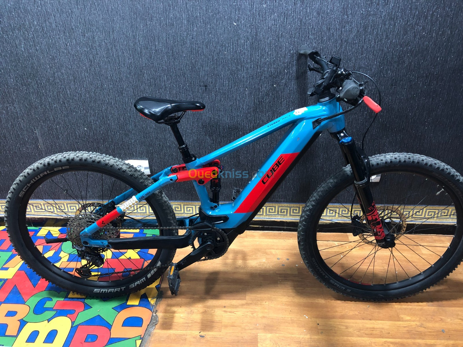 Vélo Electrique Cube Hybrid Stereo 45km