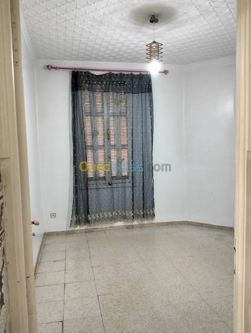 Location Appartement F4 Constantine Constantine