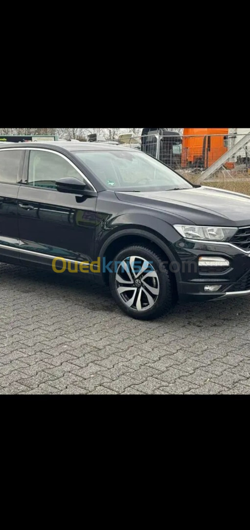 Volkswagen T-Roc 2021 Active