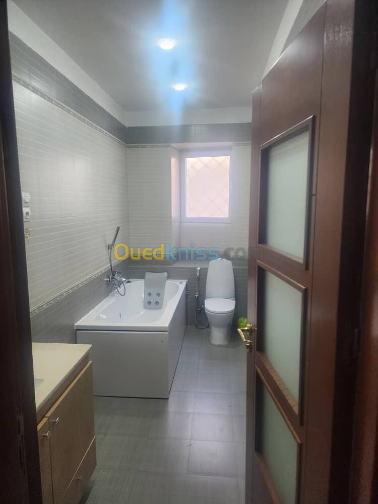 Location Duplex F4 Alger Hydra