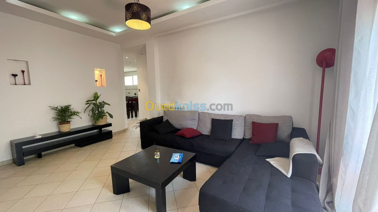 Location Appartement F2 Alger Hydra