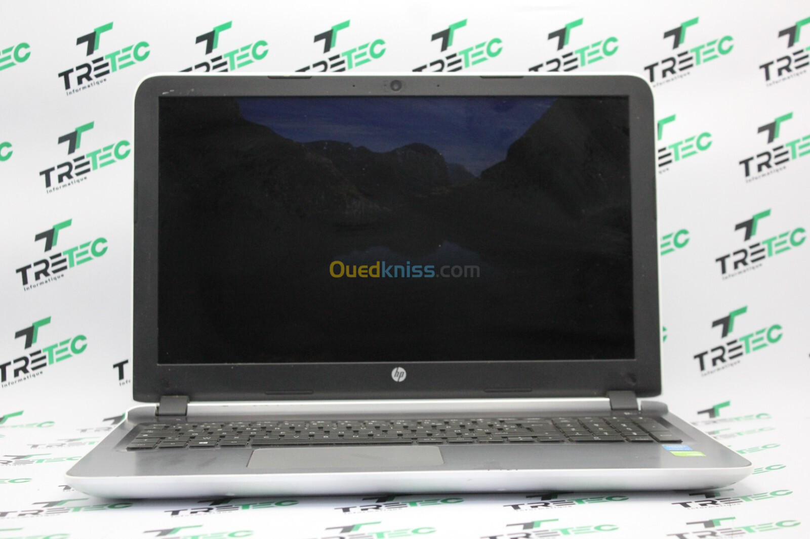 HP PAVILION BOOK I7 5th 8 GB 256 GB SSD NVIDIA GEFORCE 940M FHD 15"