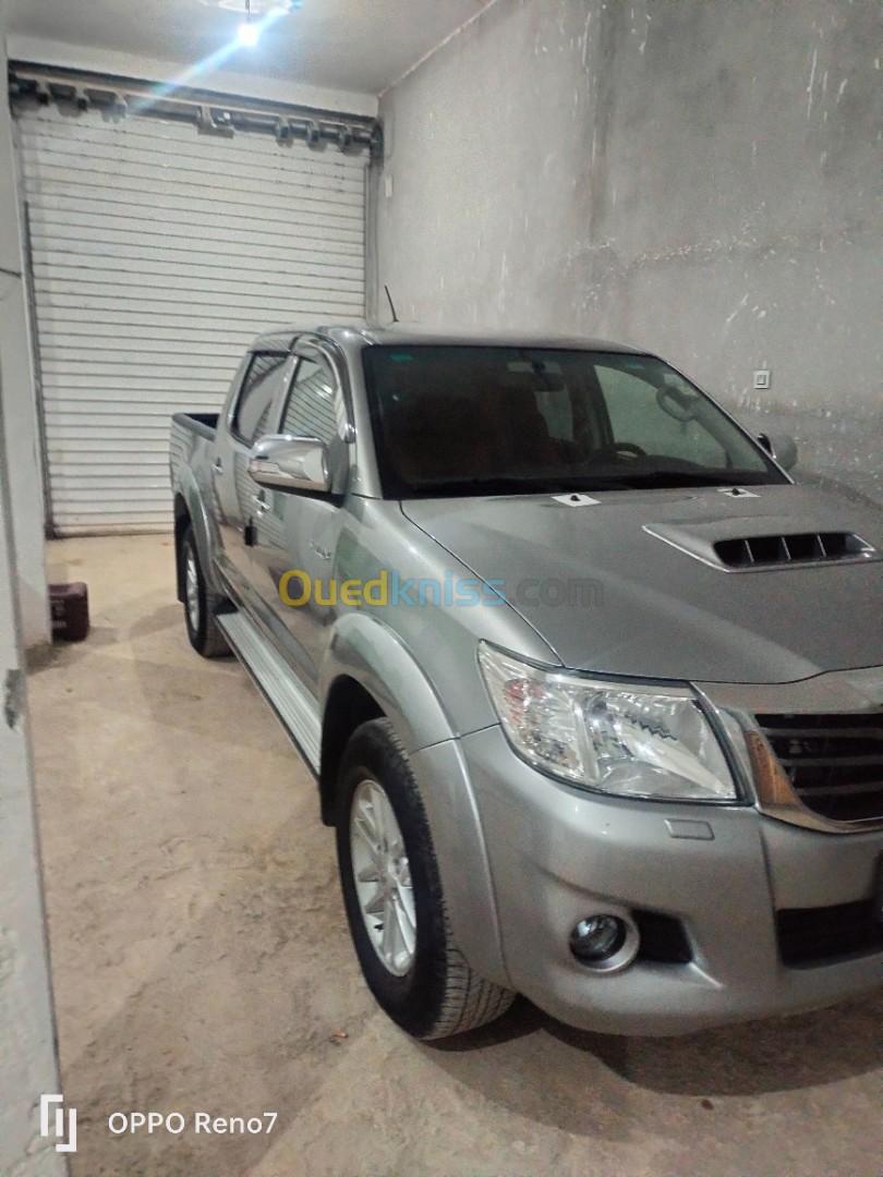 Toyota Hilux 2015 LEGEND DC 4x4 Pack Luxe