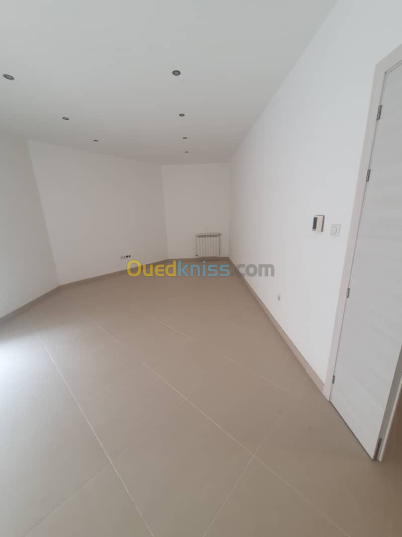 Vente Appartement F4 Alger Hydra