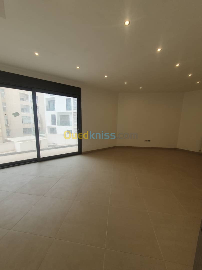 Vente Appartement F4 Alger Hydra