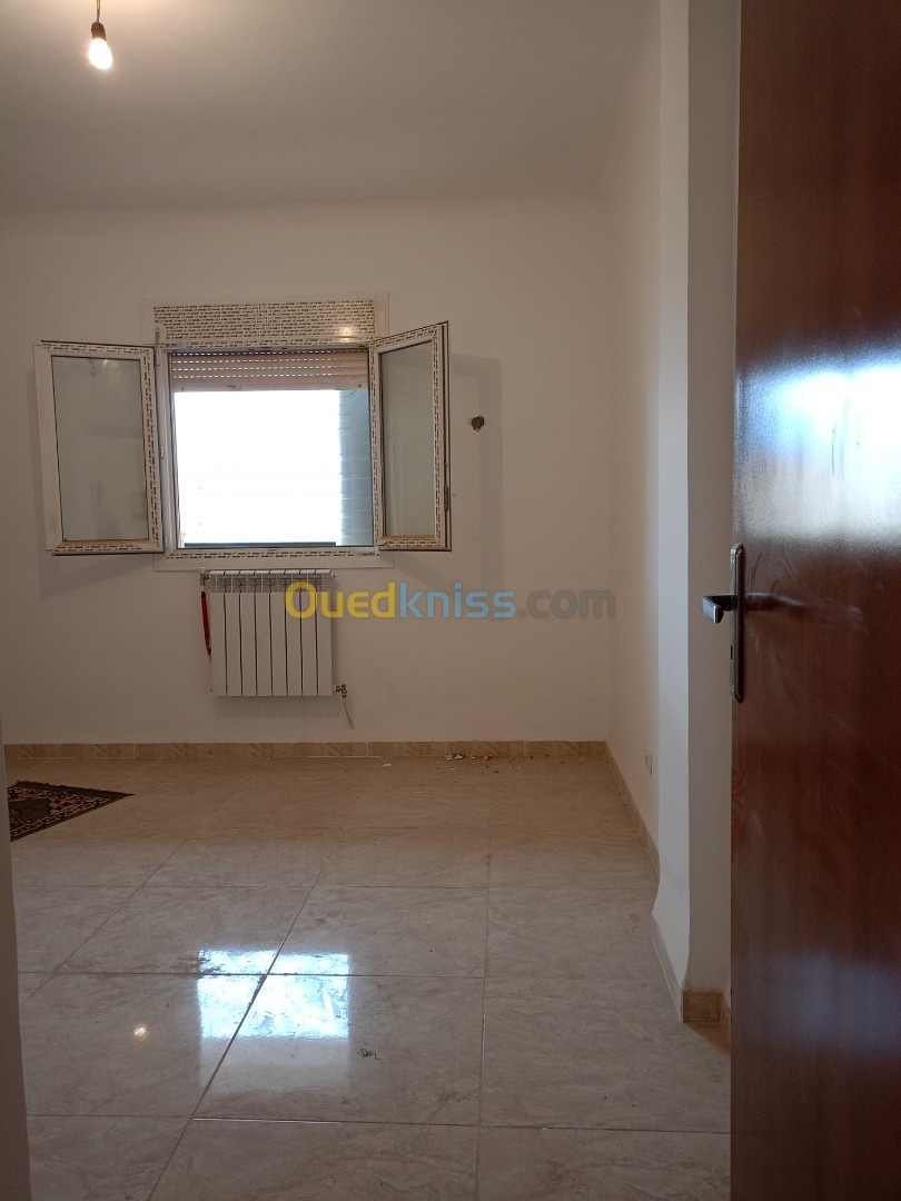 Location Appartement F4 Blida Bouinan