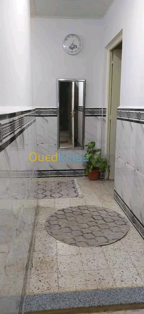 Location Appartement F2 Skikda Collo