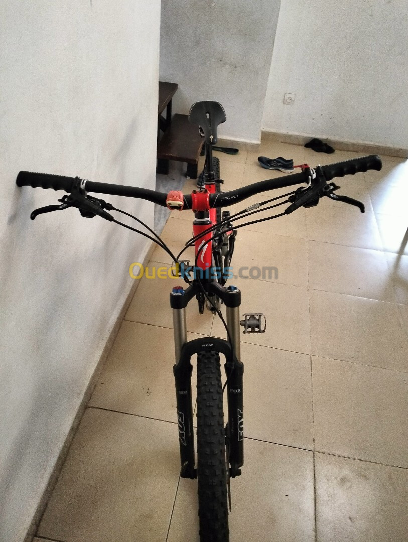 Vtt  enduro marque Specialized