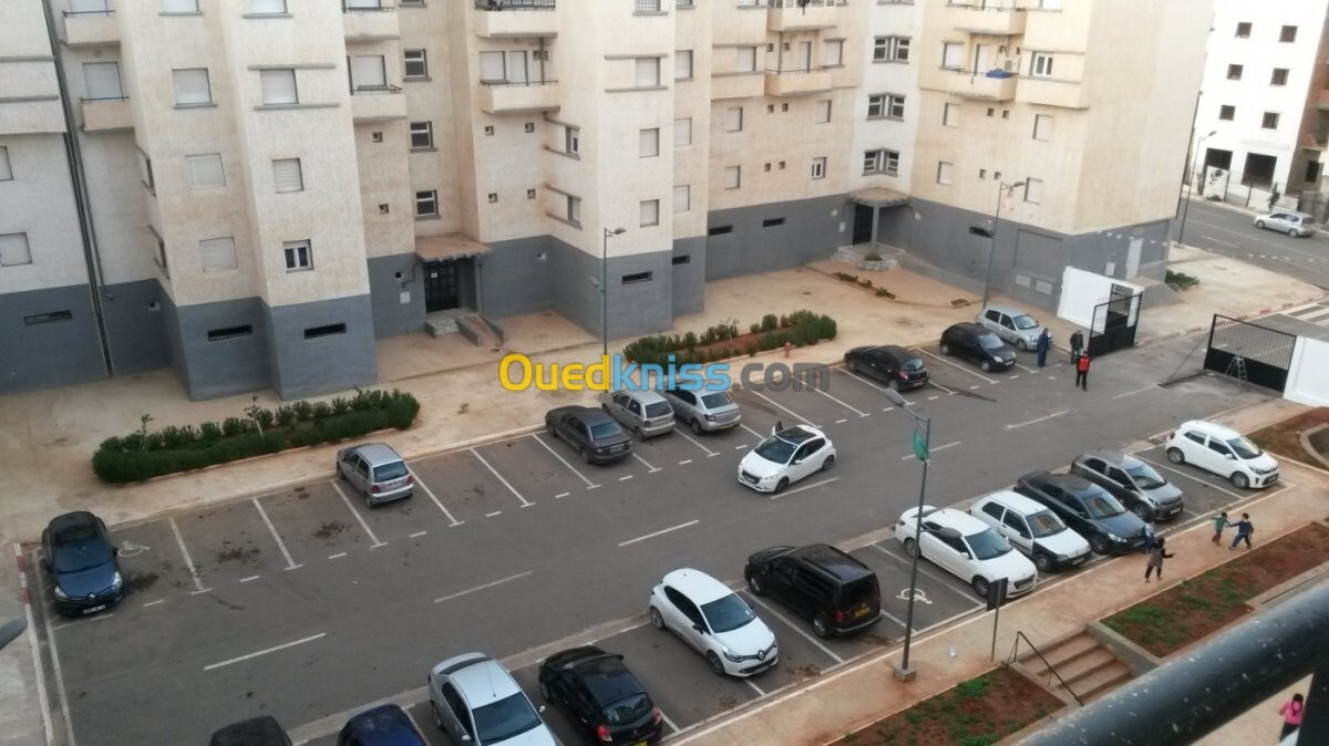 Location Appartement F3 Oran Arzew