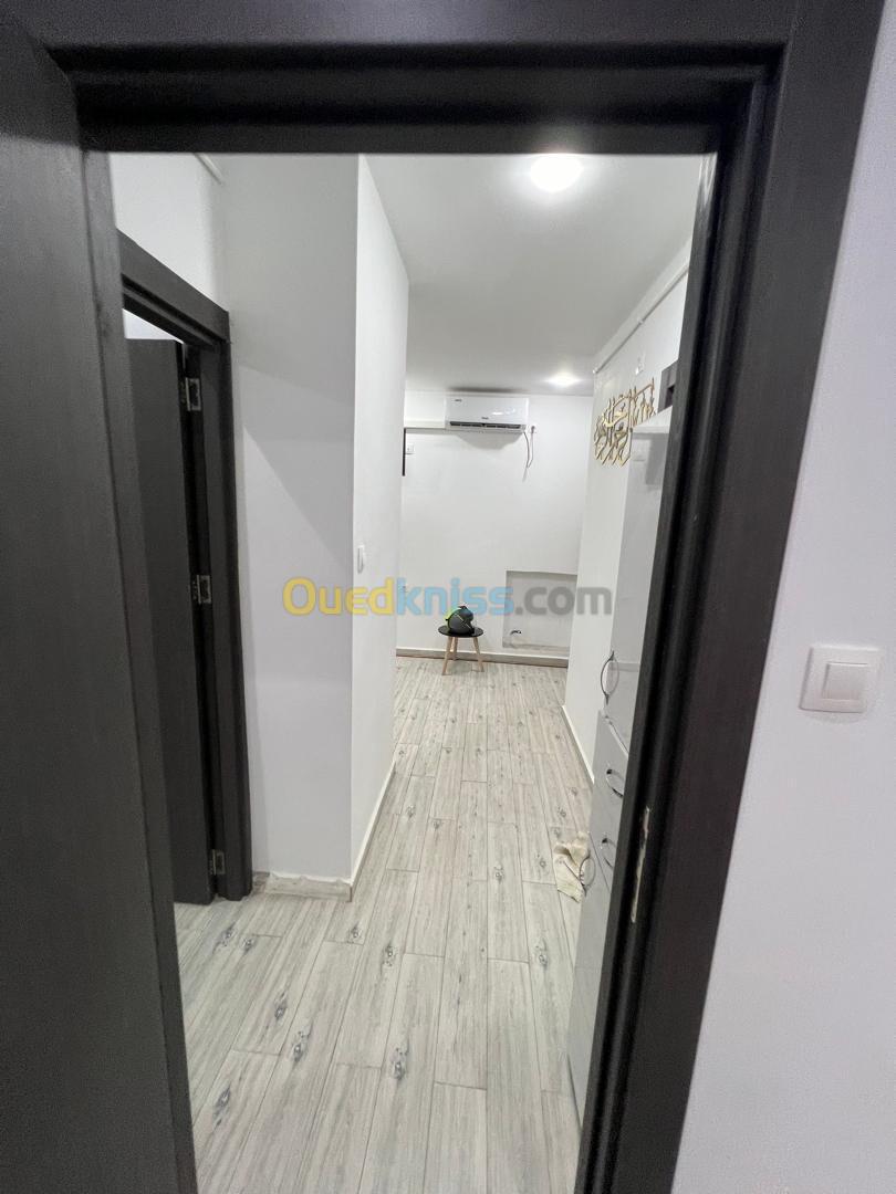 Location vacances Appartement F3 Alger Birkhadem