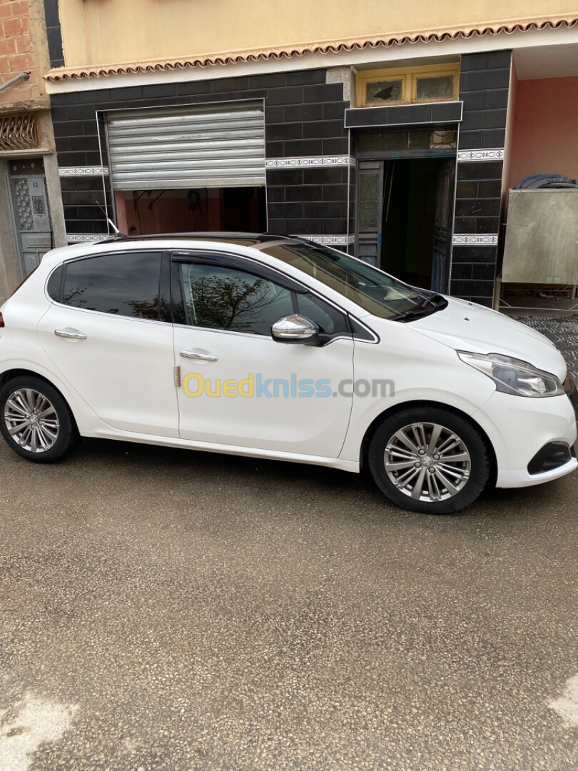 Peugeot 208 2019 Allure Facelift