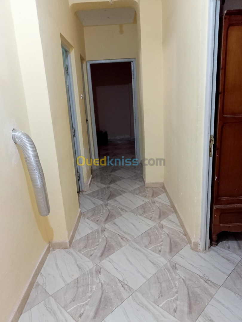 Location vacances Appartement F3 Tipaza Gouraya