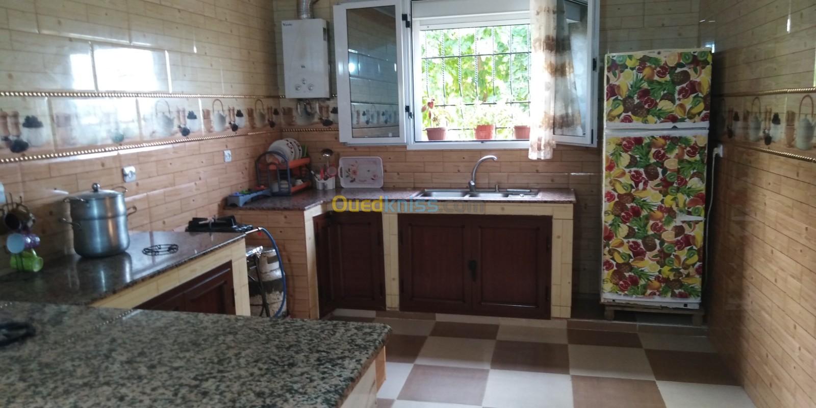 Location vacances Niveau De Villa F04 Skikda Collo