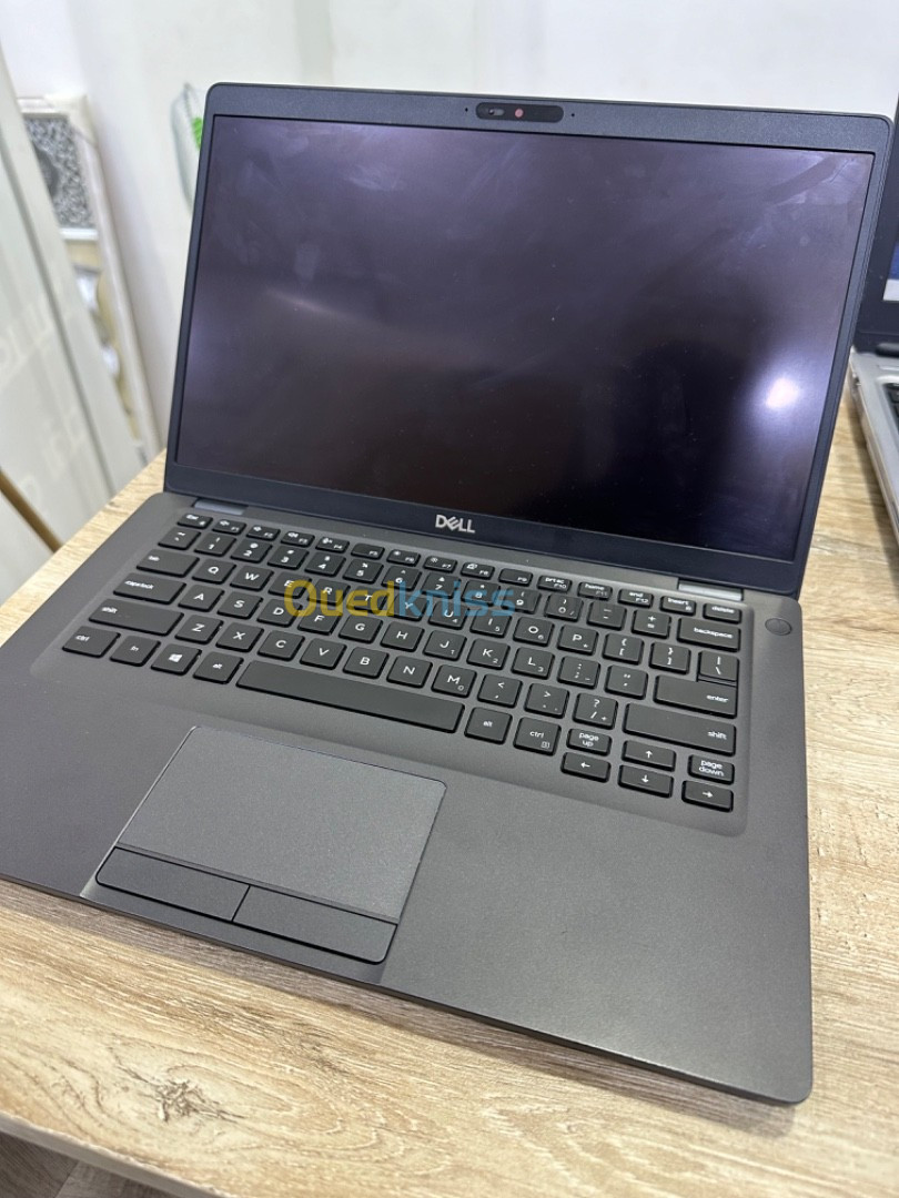 Dell 5400 i5 8eme tactile