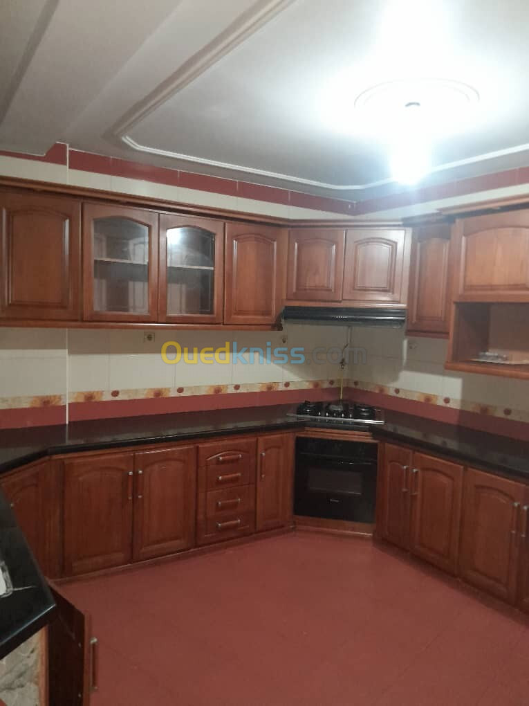 Location Appartement F4 Alger Bir mourad rais