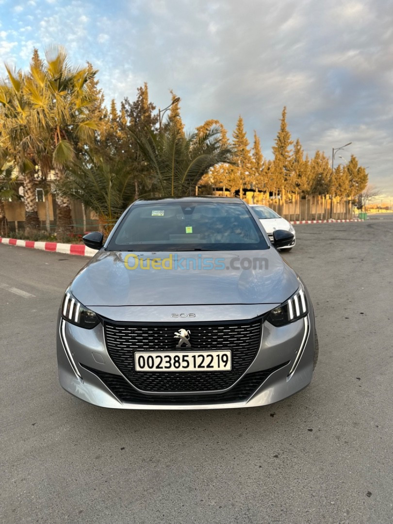 Peugeot 208 2022 GT Line