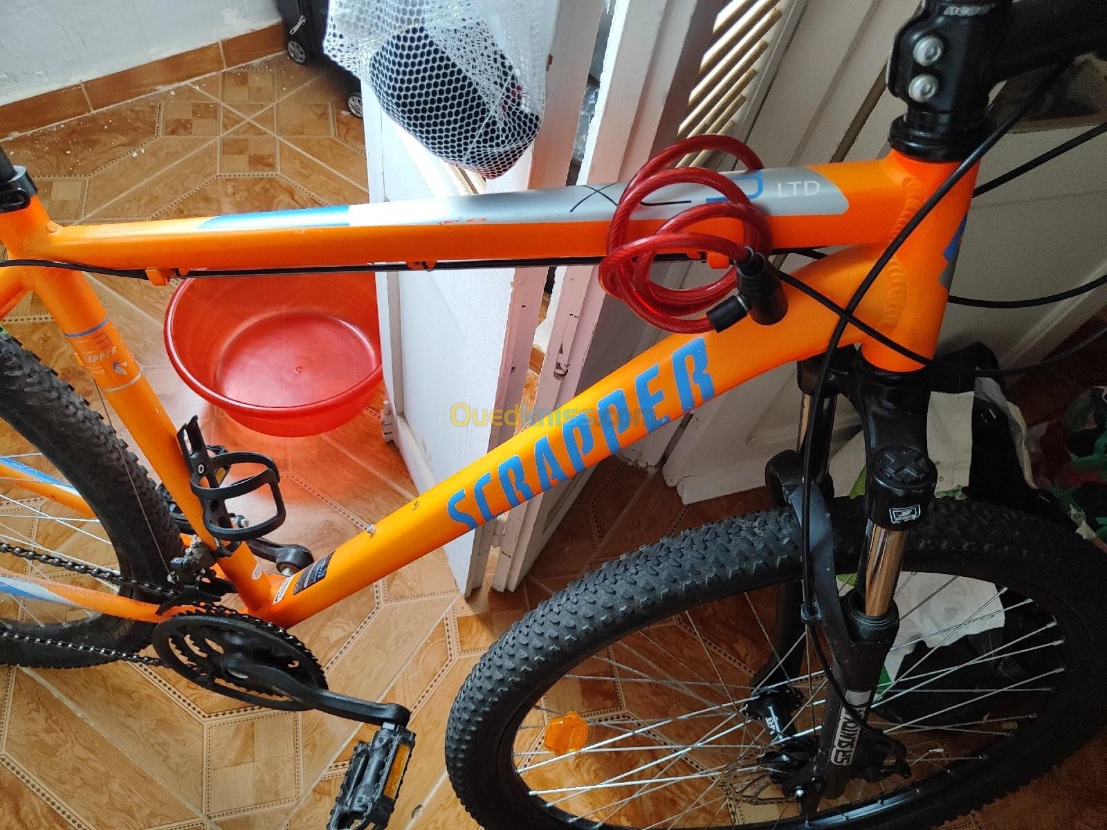 Vélo VTT SCRAPPER 