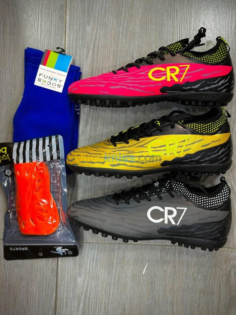 Soulier CR7